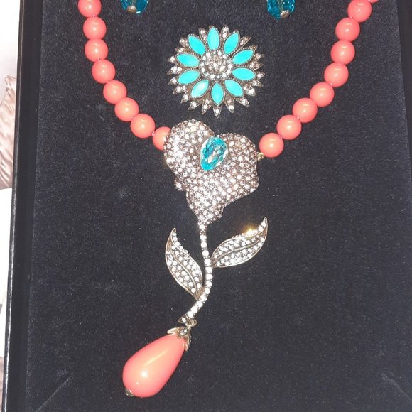 Heidi Daus coral flower exchange (magnetic transposable   pendants) - Picture 11 of 13